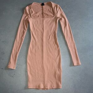 Scoop Neck Long Sleeve Bodycon Dress